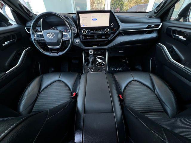 used 2023 Toyota Highlander car, priced at $36,980