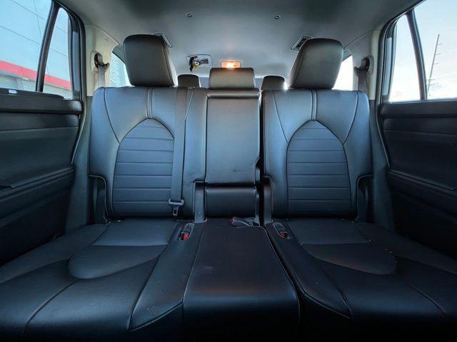 used 2022 Toyota Highlander car, priced at $34,910