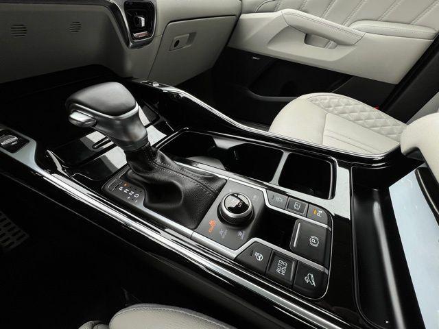 used 2023 Kia Sorento car, priced at $30,900