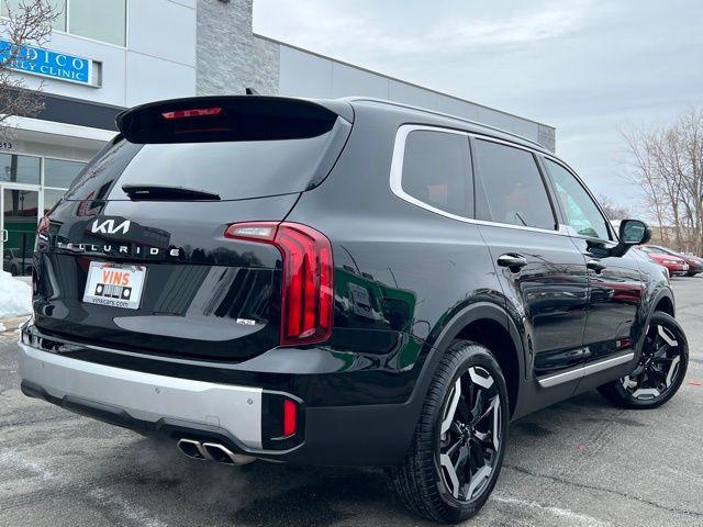 used 2024 Kia Telluride car, priced at $30,500