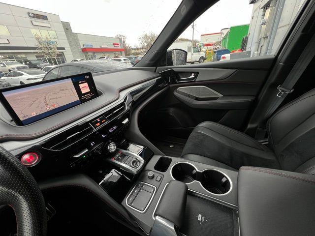 used 2022 Acura MDX car, priced at $31,900