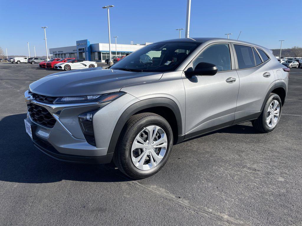 used 2025 Chevrolet Trax car, priced at $21,599