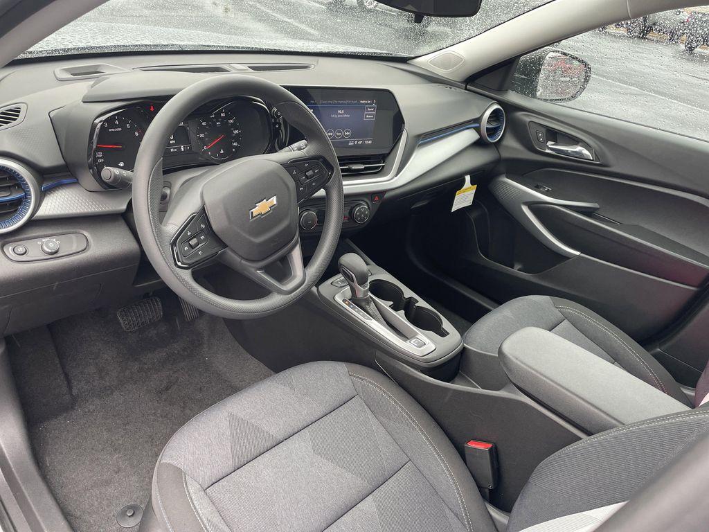 used 2025 Chevrolet Trax car, priced at $24,438