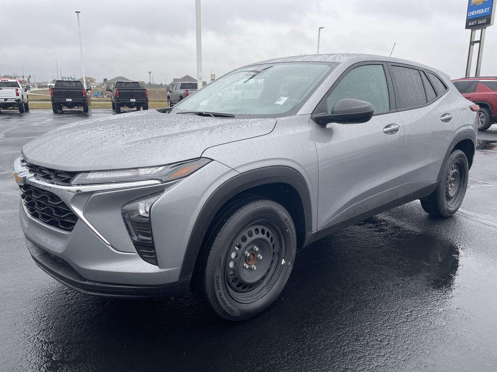 used 2025 Chevrolet Trax car, priced at $24,438