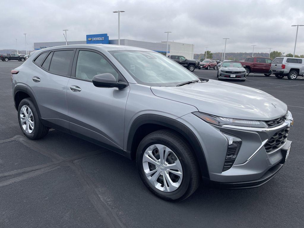 used 2025 Chevrolet Trax car, priced at $24,438