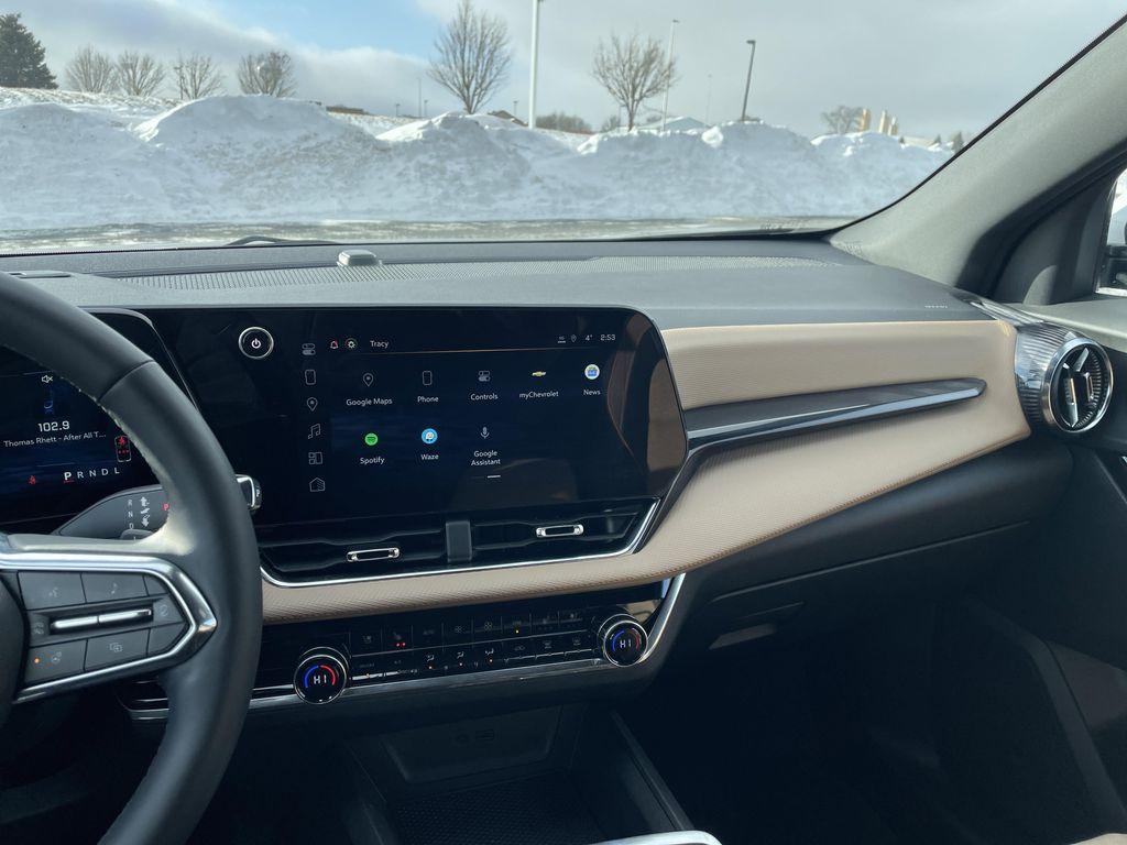 used 2025 Chevrolet Equinox car, priced at $30,995