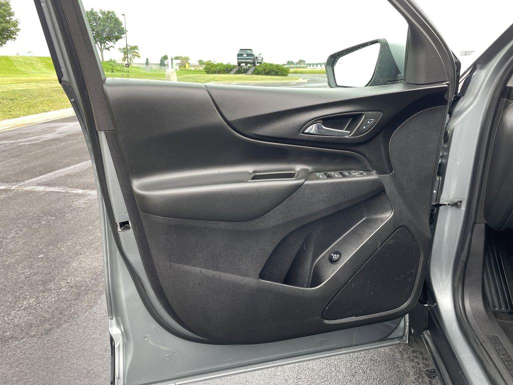used 2024 Chevrolet Equinox car, priced at $23,345