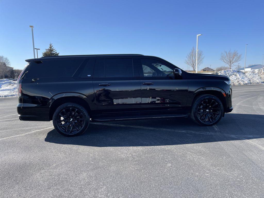 used 2021 Cadillac Escalade ESV car, priced at $55,995