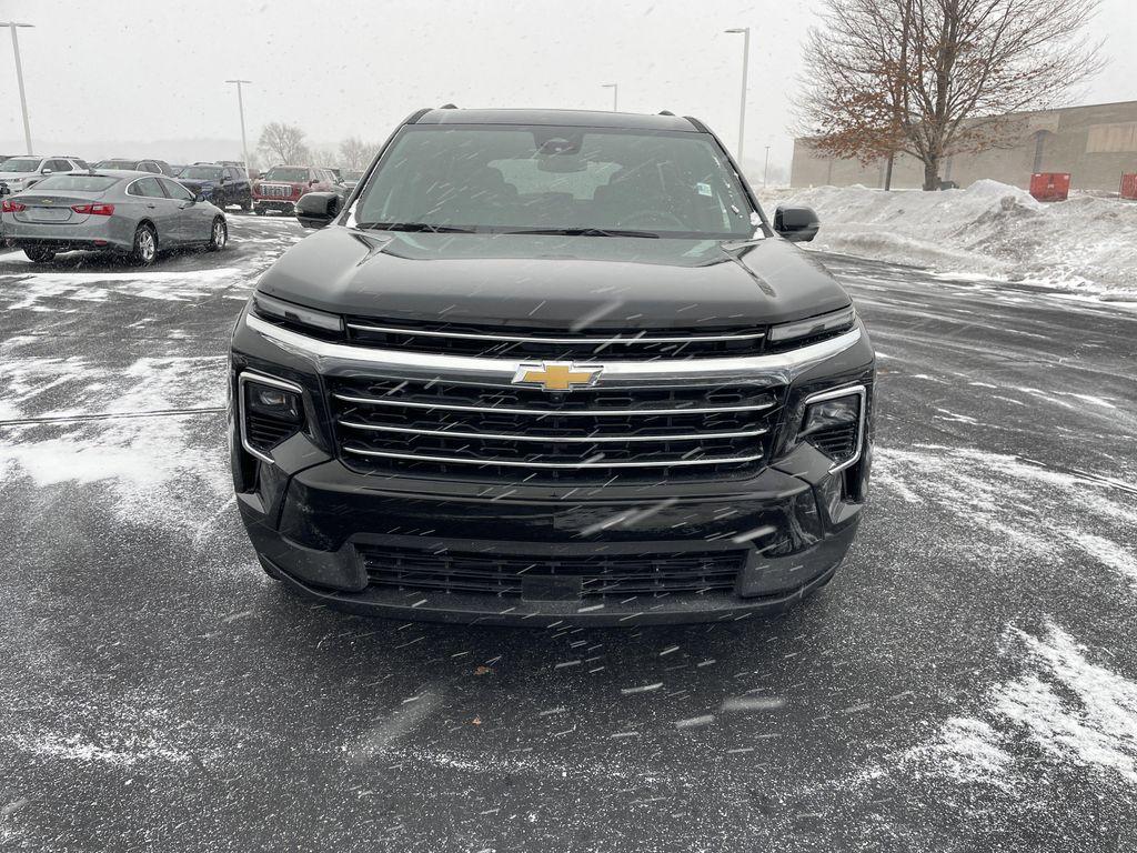 used 2025 Chevrolet Traverse car, priced at $47,495