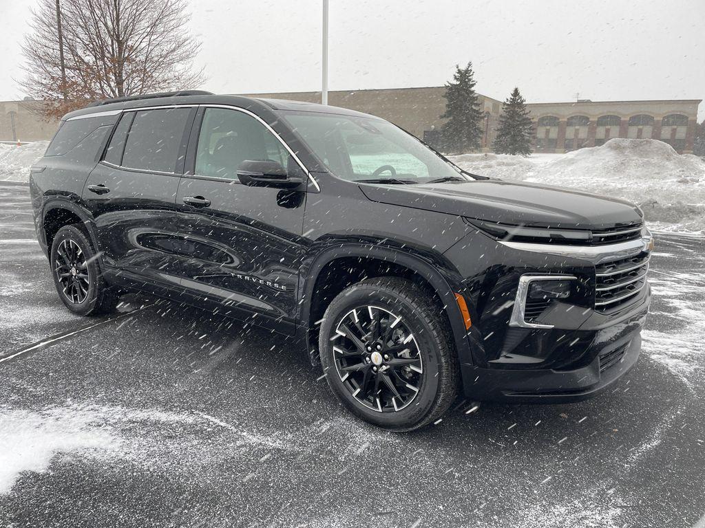 used 2025 Chevrolet Traverse car, priced at $47,495