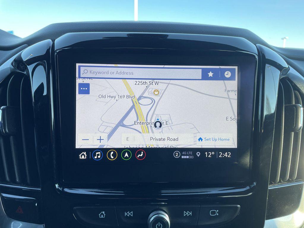 used 2023 Chevrolet Traverse car, priced at $34,995