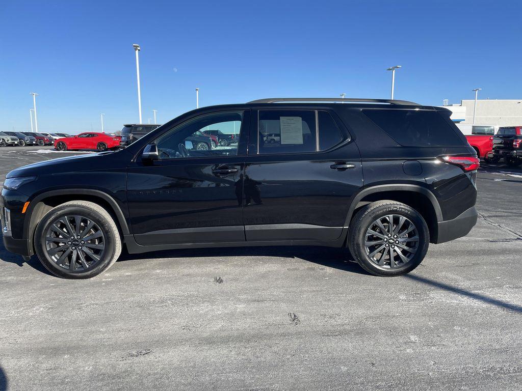 used 2023 Chevrolet Traverse car, priced at $34,995