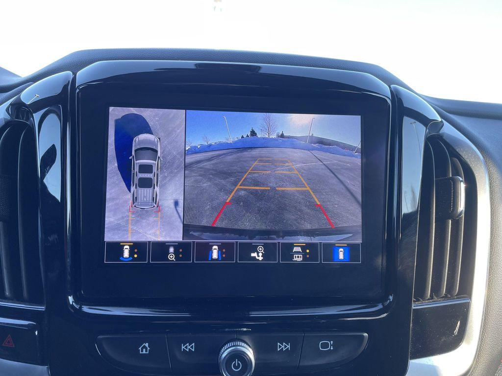 used 2023 Chevrolet Traverse car, priced at $34,995