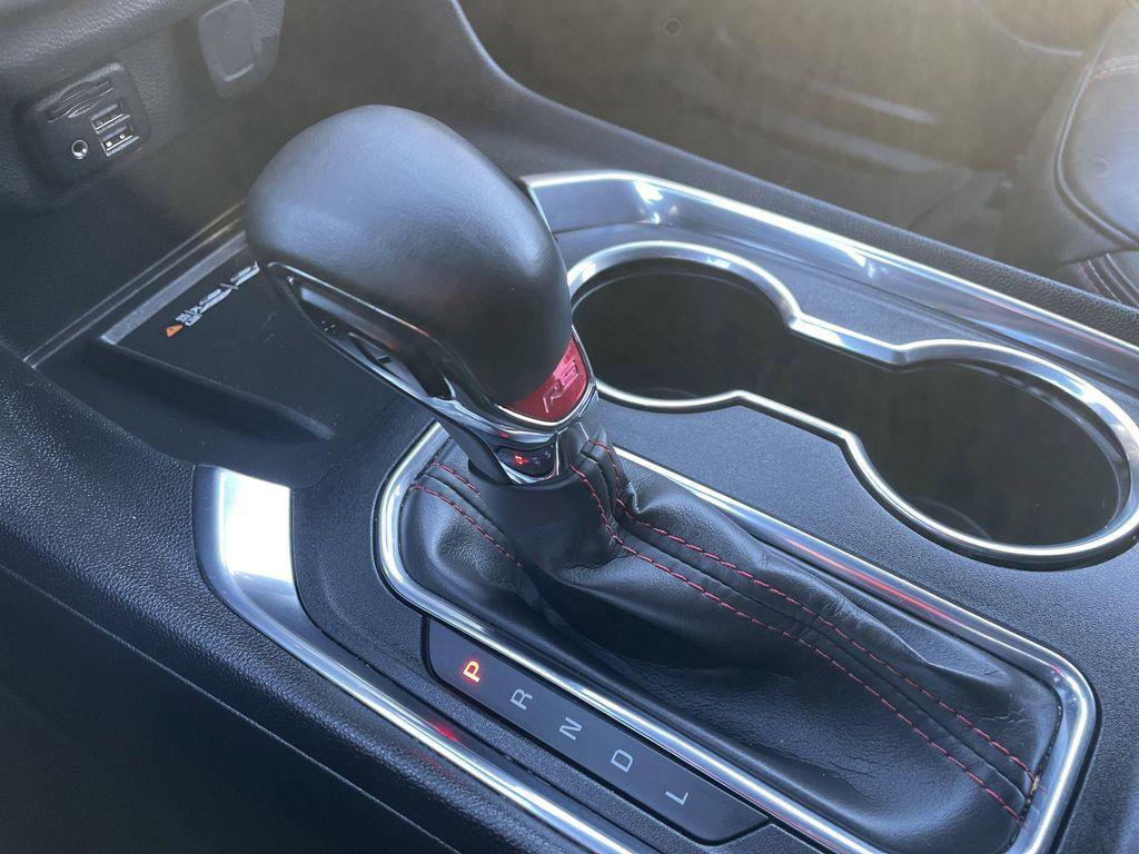 used 2023 Chevrolet Traverse car, priced at $34,995