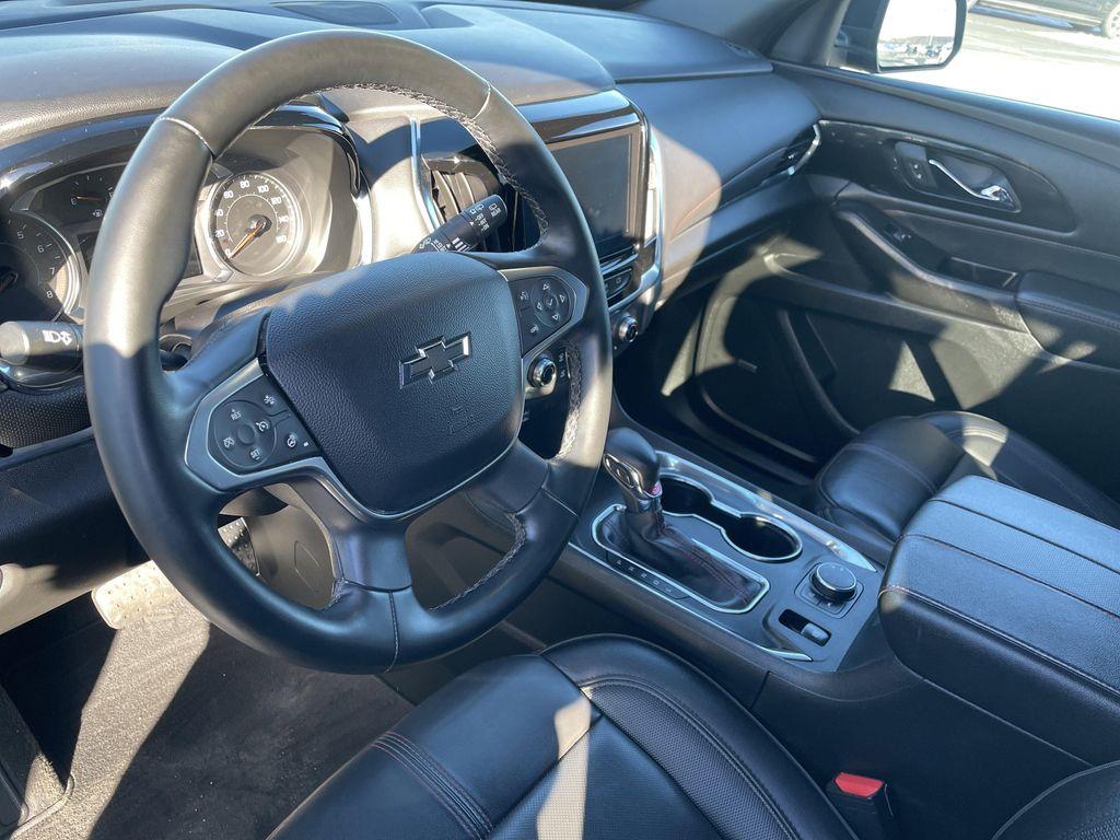 used 2023 Chevrolet Traverse car, priced at $34,995