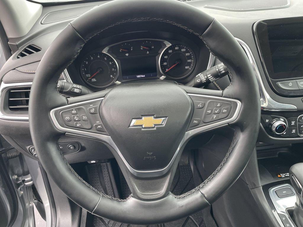 used 2023 Chevrolet Equinox car, priced at $27,995