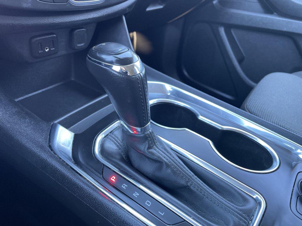 used 2020 Chevrolet Traverse car, priced at $23,448