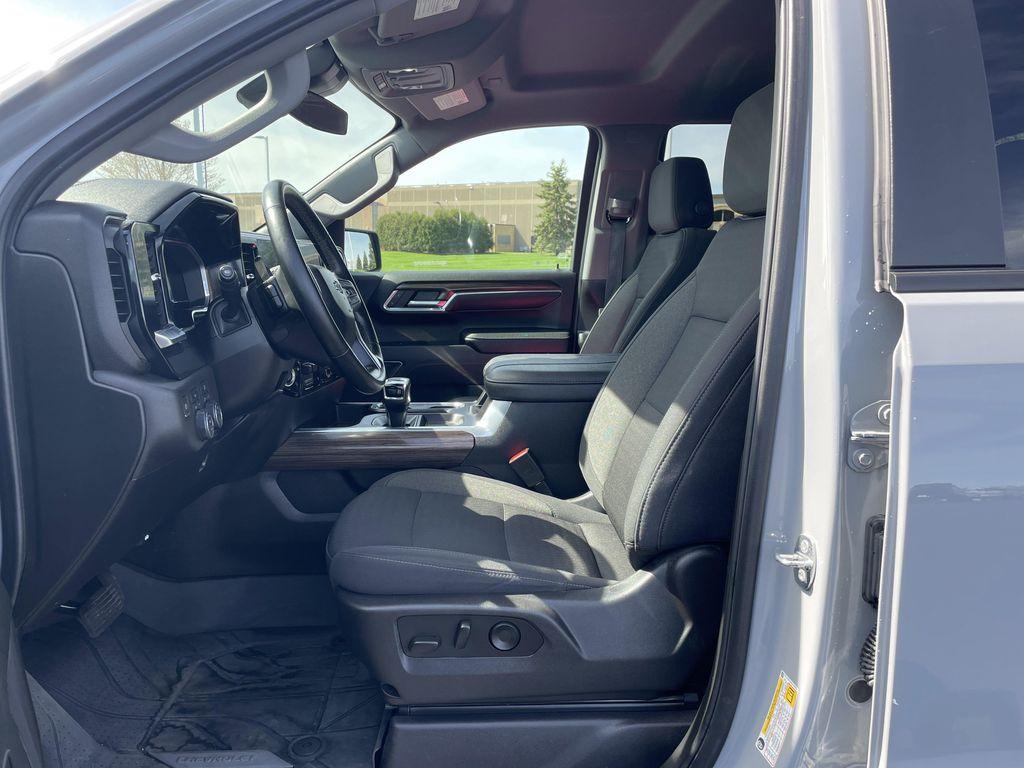 used 2024 Chevrolet Silverado 1500 car, priced at $46,888