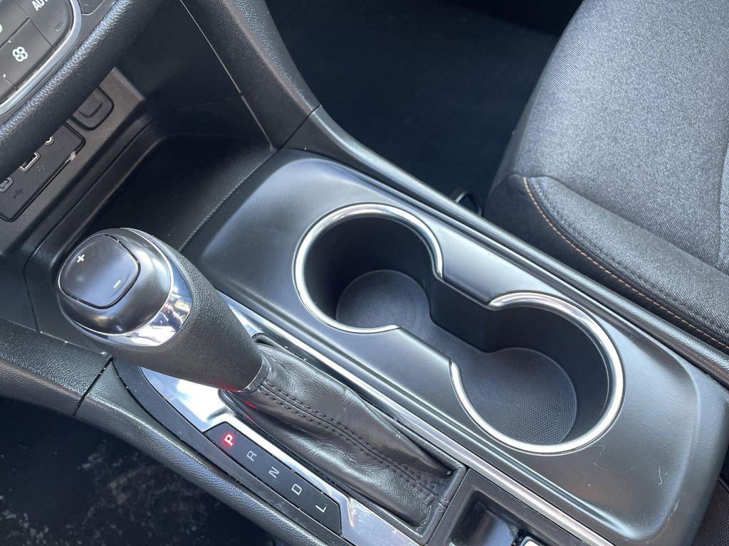 used 2020 Chevrolet Equinox car, priced at $15,995