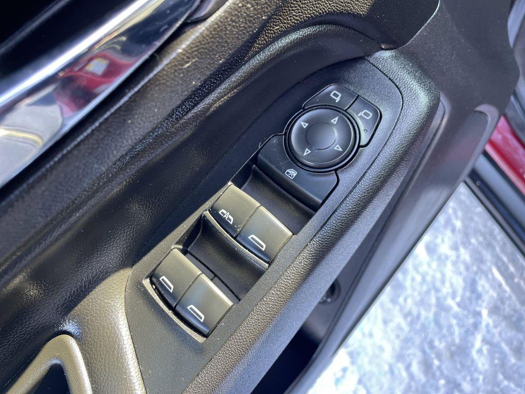 used 2020 Chevrolet Equinox car, priced at $15,995