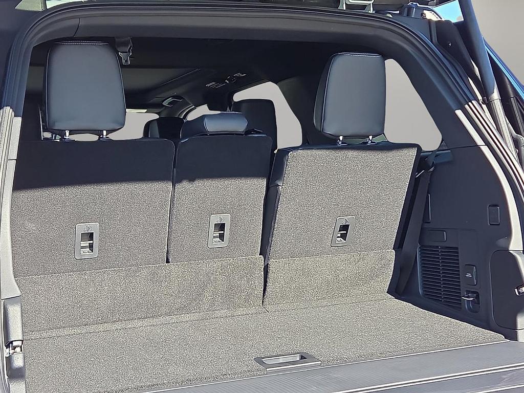 new 2026 Ford Expedition car, priced at $82,301