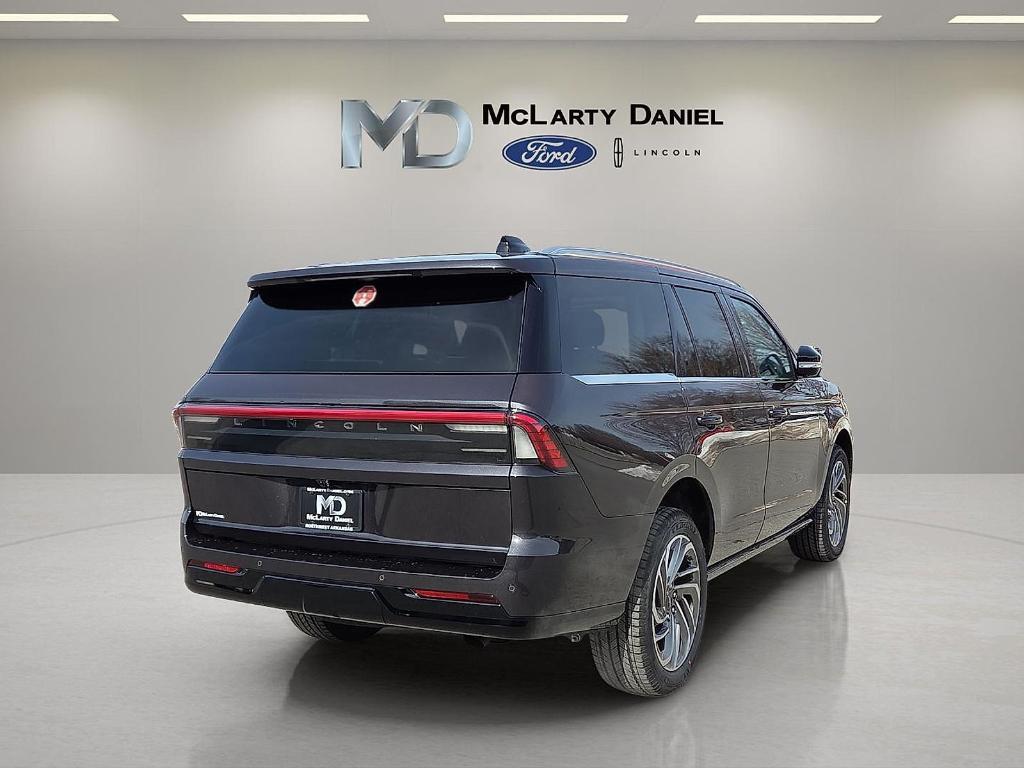 new 2026 Lincoln Navigator car, priced at $103,631