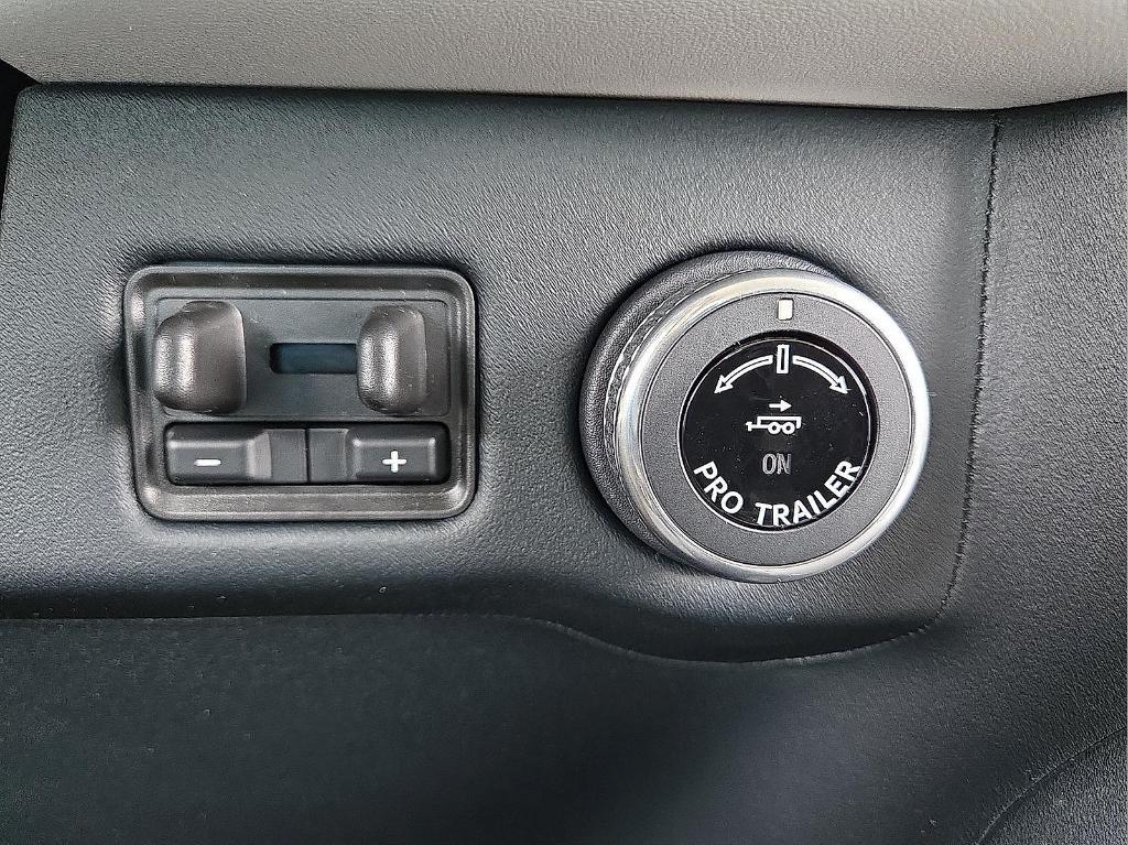 new 2026 Lincoln Navigator car, priced at $103,631