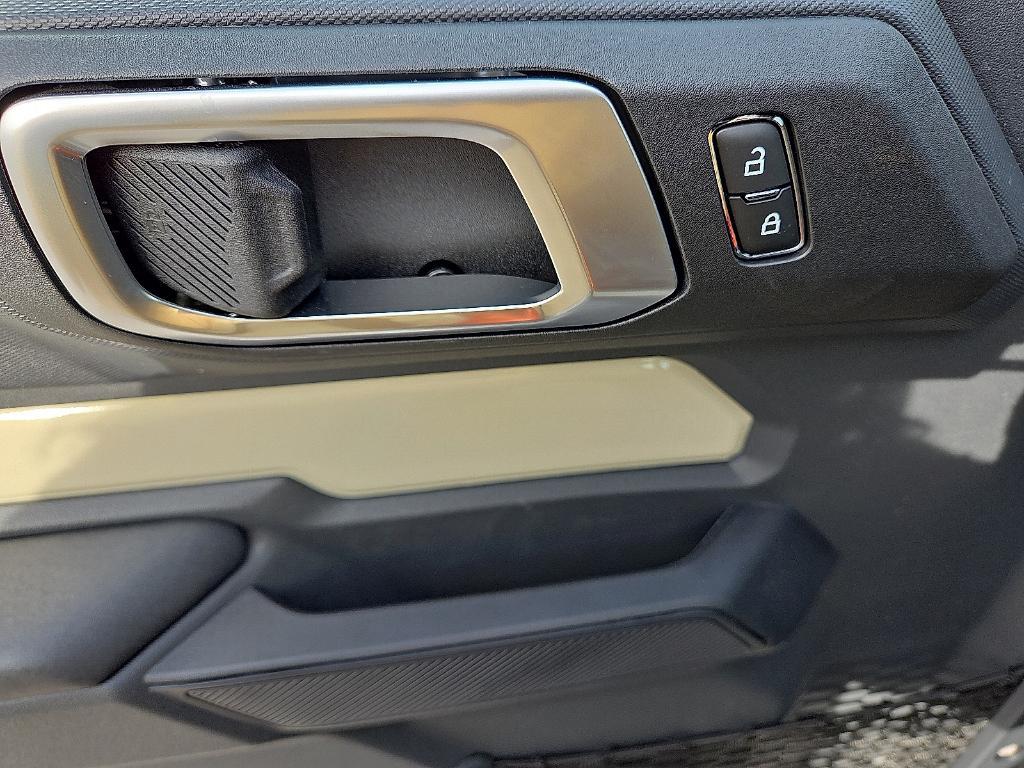 new 2025 Ford Bronco car, priced at $45,722