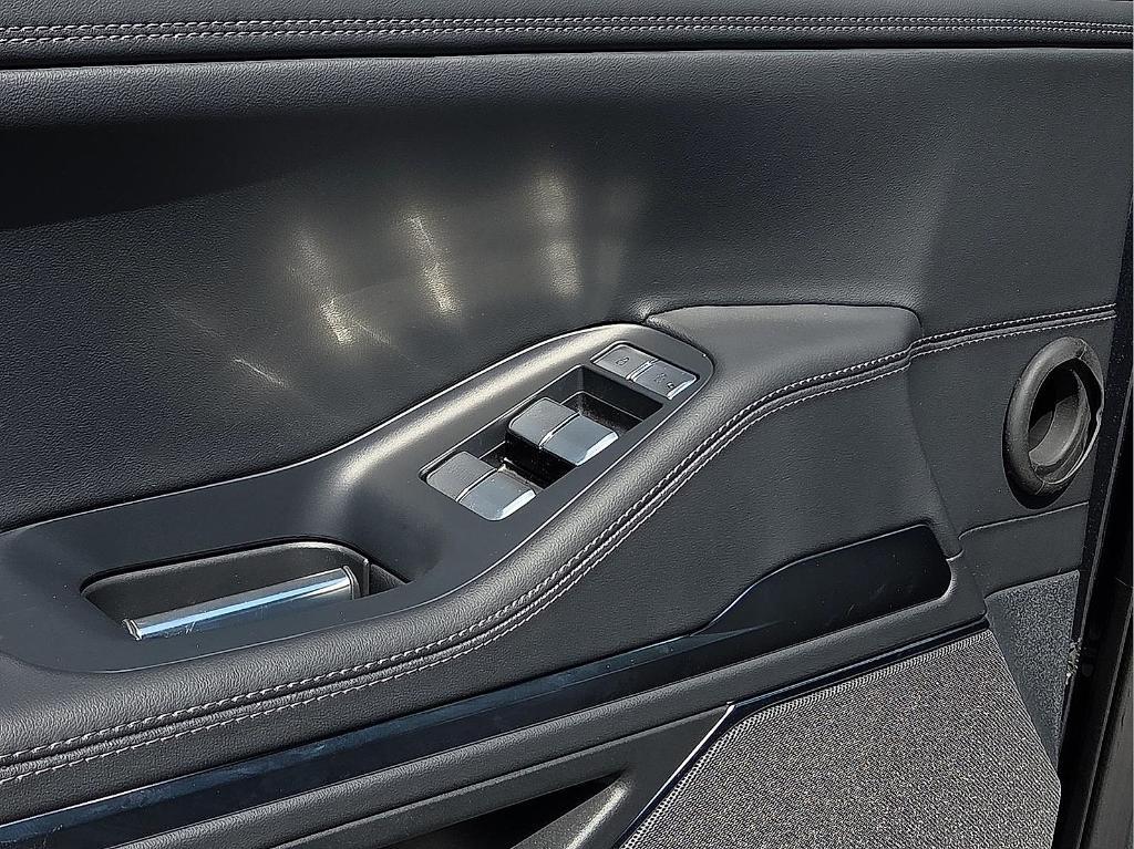 new 2025 Lincoln Navigator car, priced at $91,185