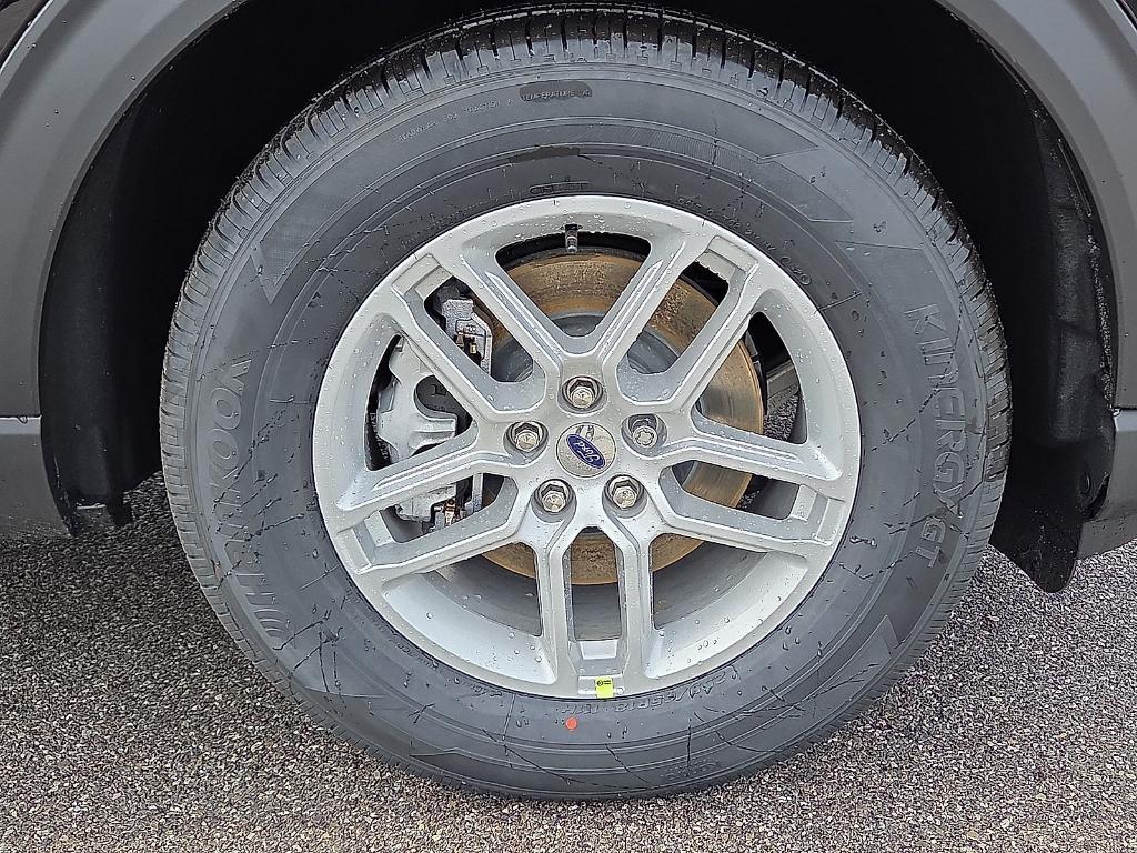 new 2026 Ford Explorer car, priced at $37,293