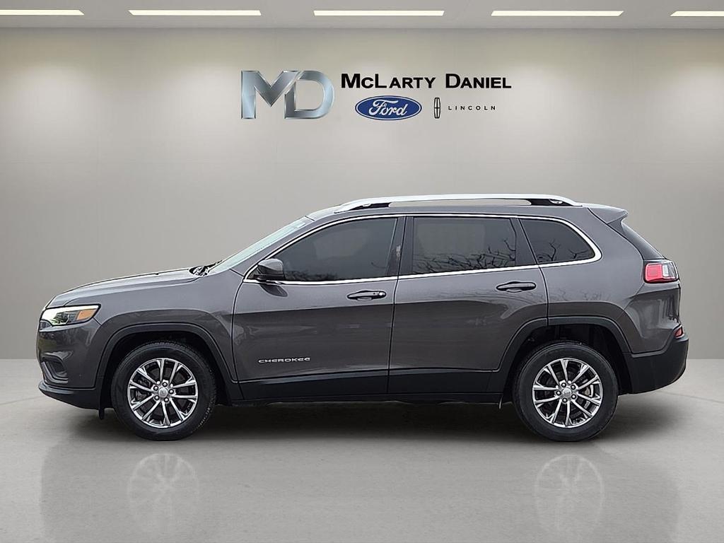 used 2020 Jeep Cherokee car, priced at $17,995
