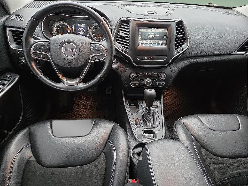 used 2020 Jeep Cherokee car, priced at $17,995