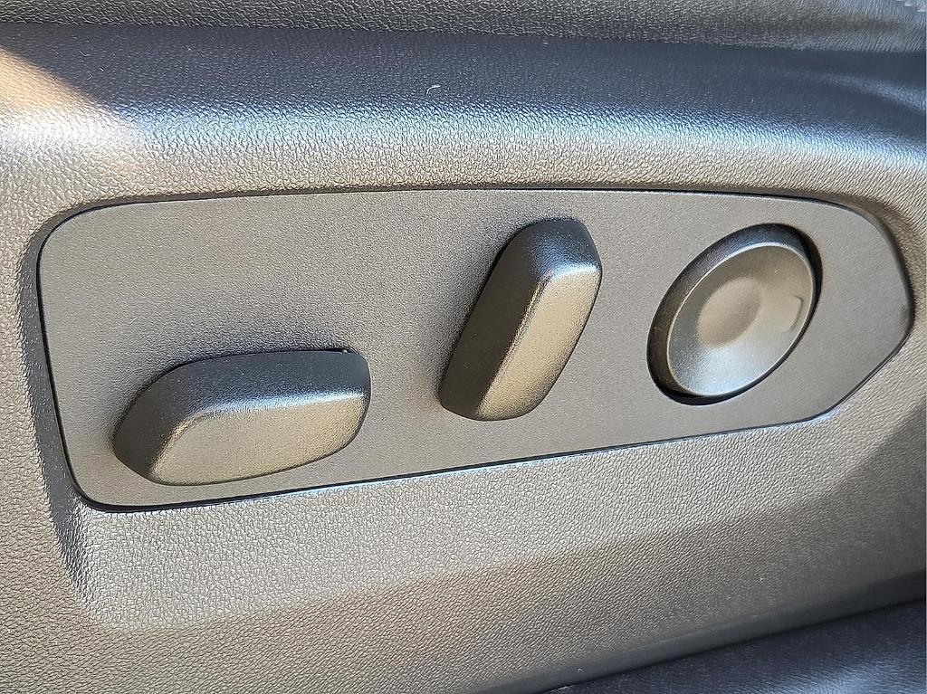 used 2024 Chevrolet Silverado 1500 car, priced at $51,495