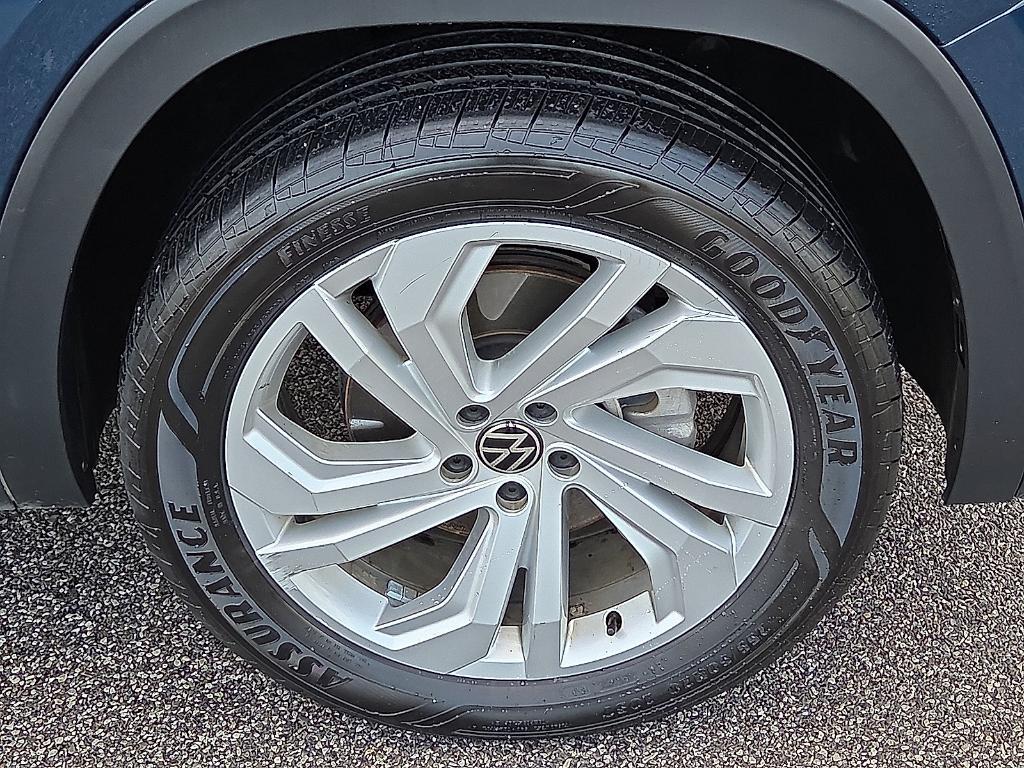 used 2021 Volkswagen Atlas car, priced at $16,549