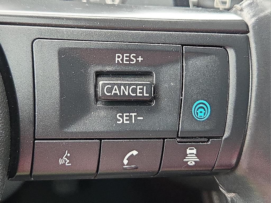 used 2025 Nissan Pathfinder car, priced at $29,592