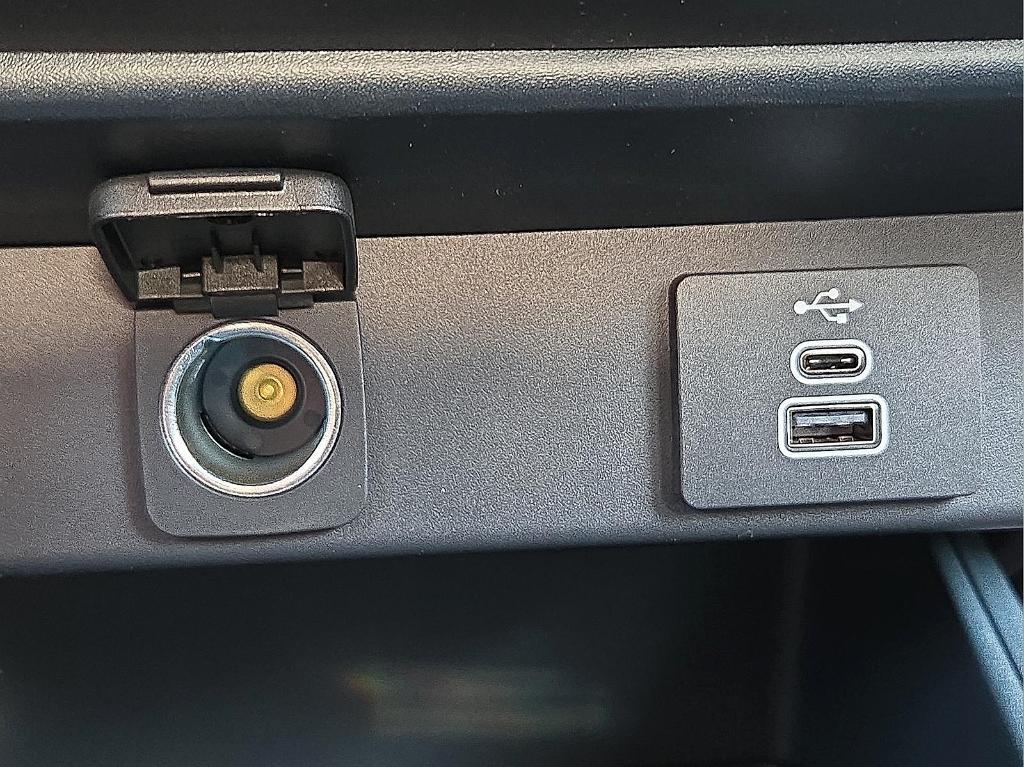 new 2025 Ford Maverick car, priced at $33,358