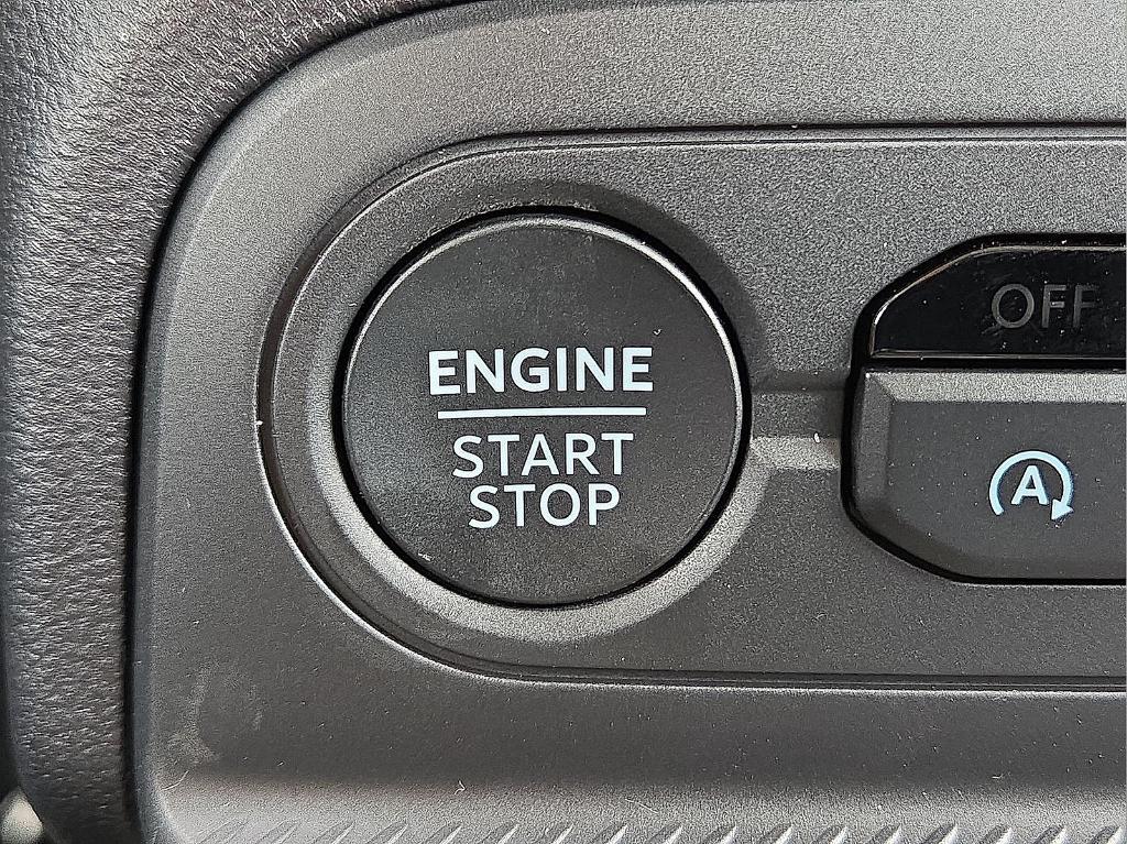 new 2025 Ford Bronco Sport car, priced at $33,649