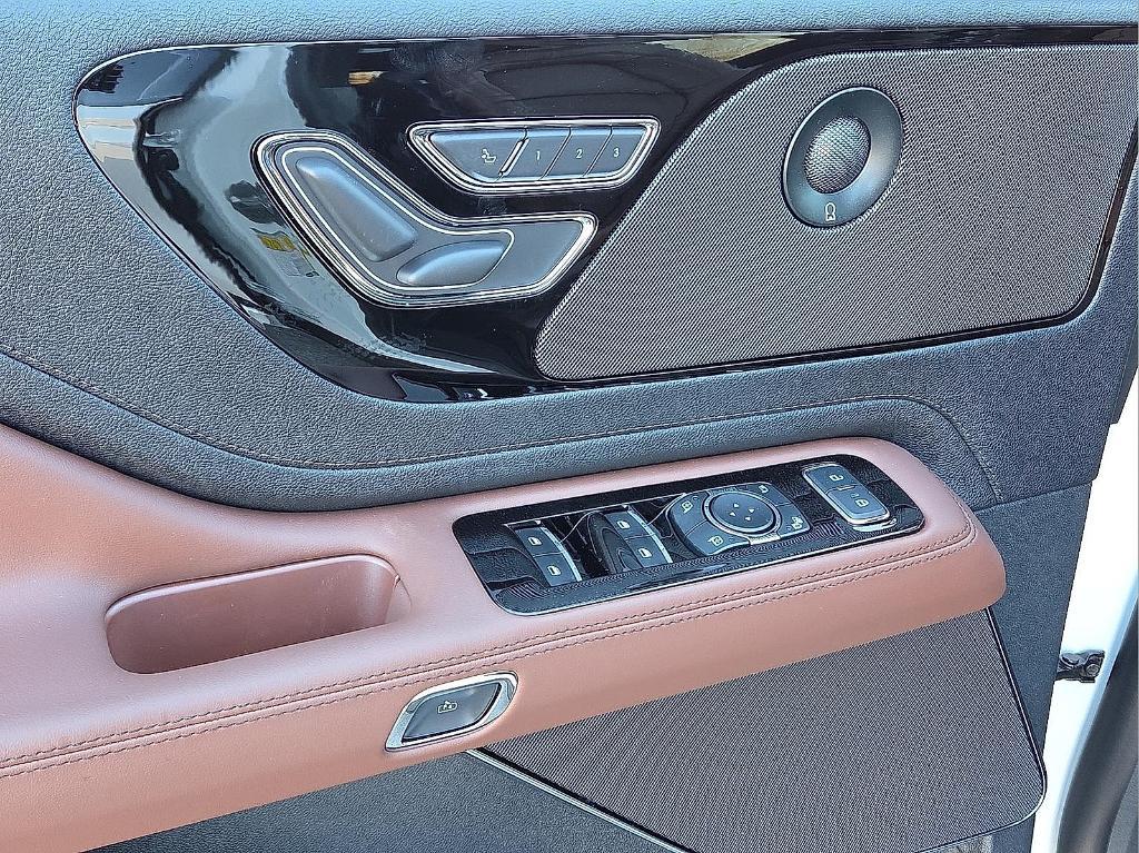 new 2026 Lincoln Aviator car, priced at $75,005