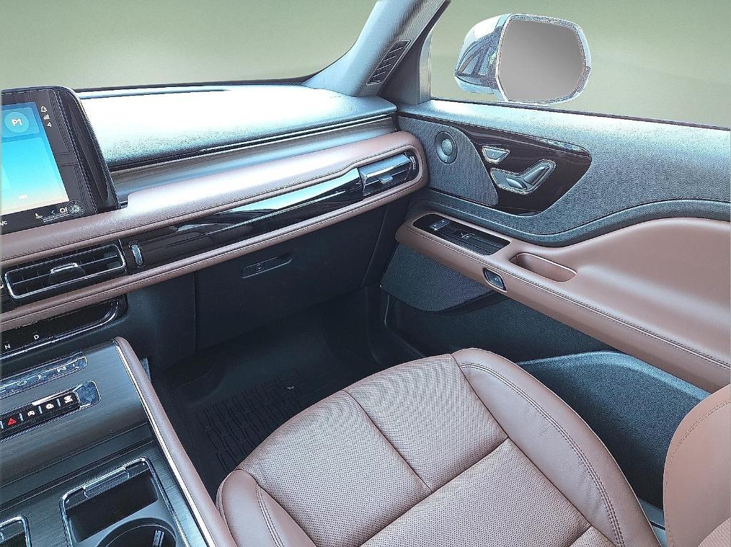 new 2026 Lincoln Aviator car, priced at $75,005