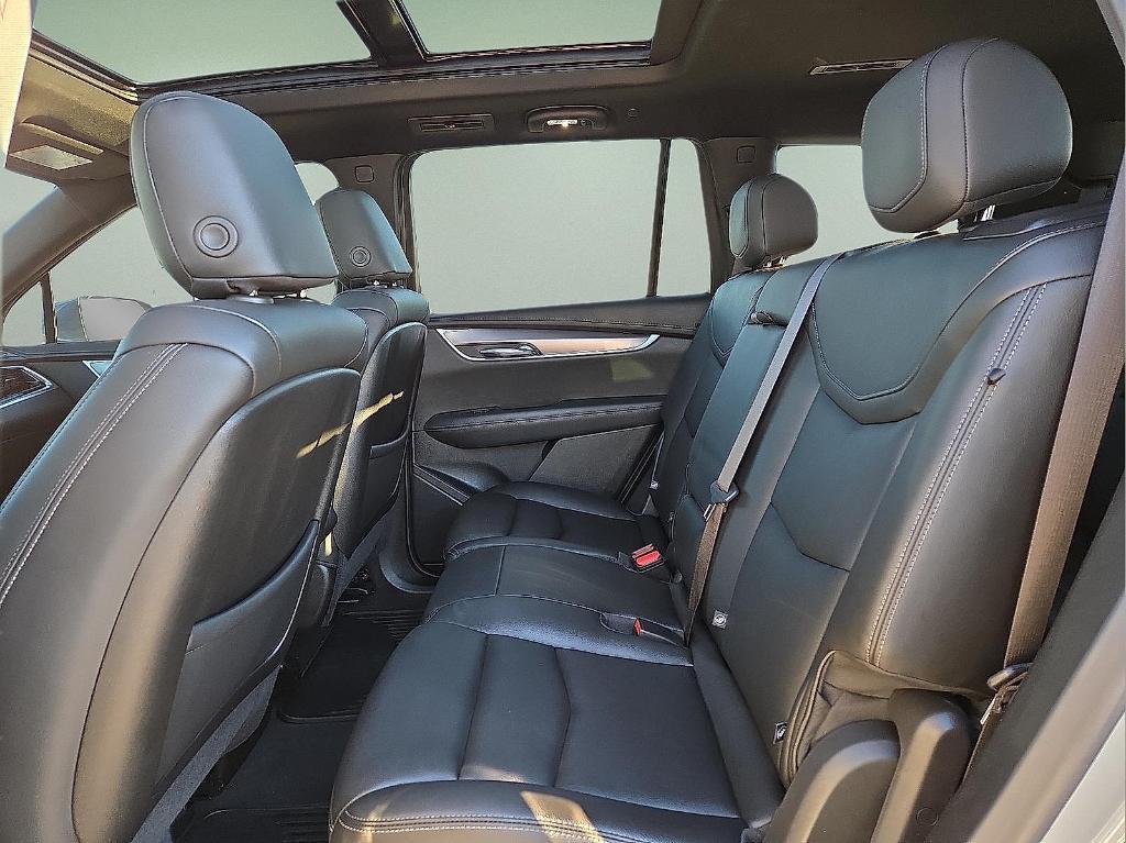 used 2024 Cadillac XT6 car, priced at $38,995