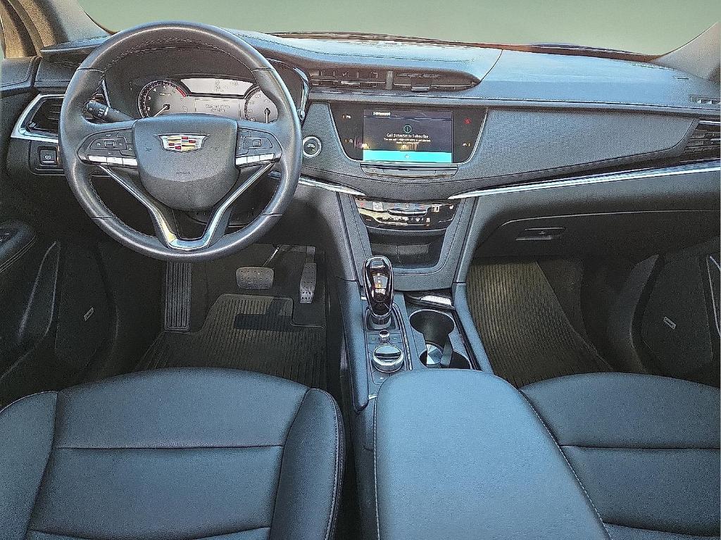 used 2024 Cadillac XT6 car, priced at $38,995
