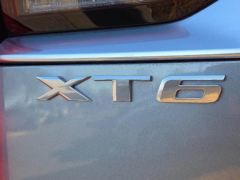 used 2024 Cadillac XT6 car, priced at $38,995
