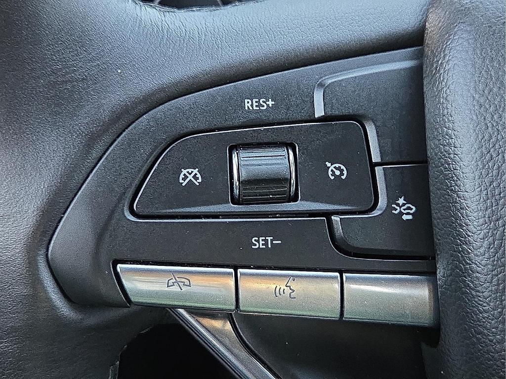 used 2024 Cadillac XT6 car, priced at $38,995