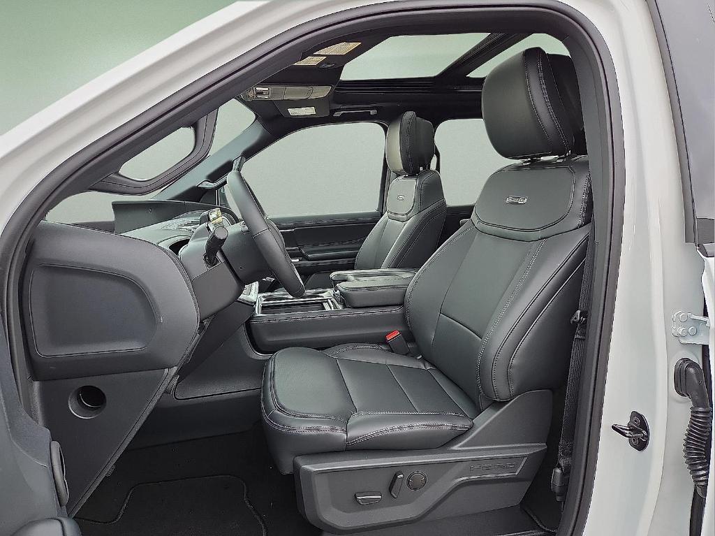 new 2026 Ford Expedition car, priced at $81,826