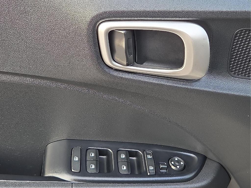 used 2022 Hyundai Venue car, priced at $16,495