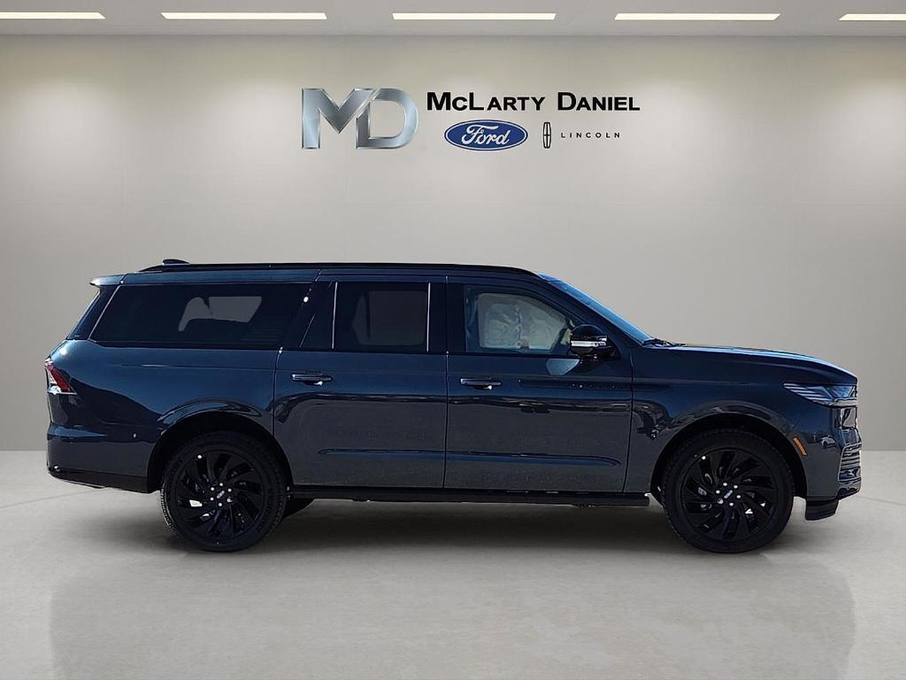 new 2026 Lincoln Navigator L car, priced at $116,285