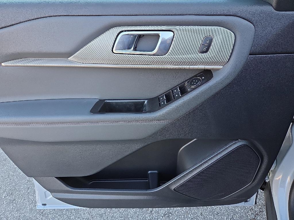 new 2026 Ford Explorer car, priced at $39,718