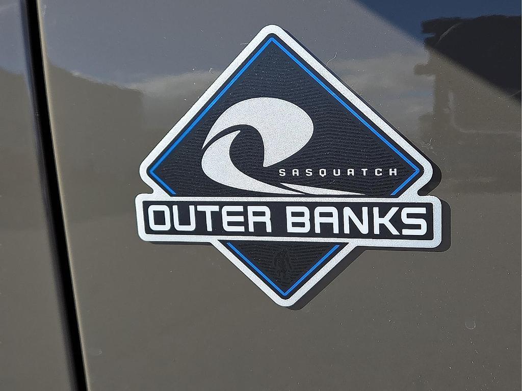 new 2025 Ford Bronco car, priced at $53,533