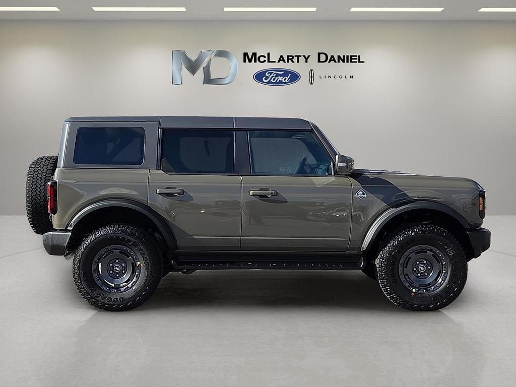 new 2025 Ford Bronco car, priced at $53,533