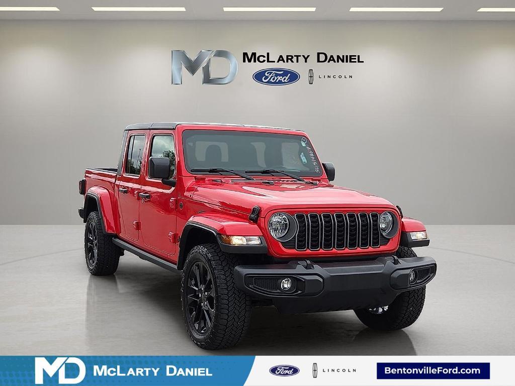 used 2025 Jeep Gladiator car, priced at $39,565